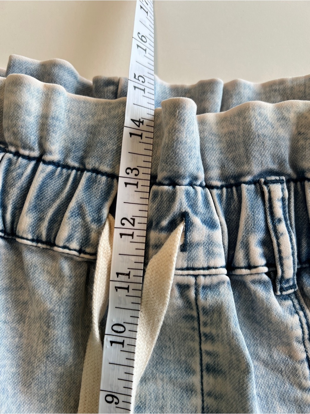 Blank NYC High-Rise Paperbag Denim Shorts - size 30 - Picture 7 of 10